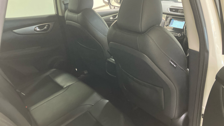 Nissan Qashqai 1.3 DiG-T Tekna 5dr Petrol Hatchback